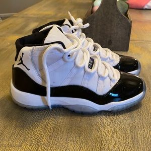 Air Jordan 11 Concord 7y NO BOX Used